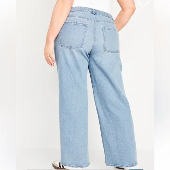 Women’s Old Navy Mid Rise Wide Leg Jeans in Light Dip Blue - Picture 6 of 6